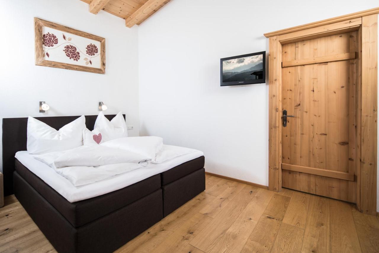 Chalets Aue Hart im Zillertal Exterior photo