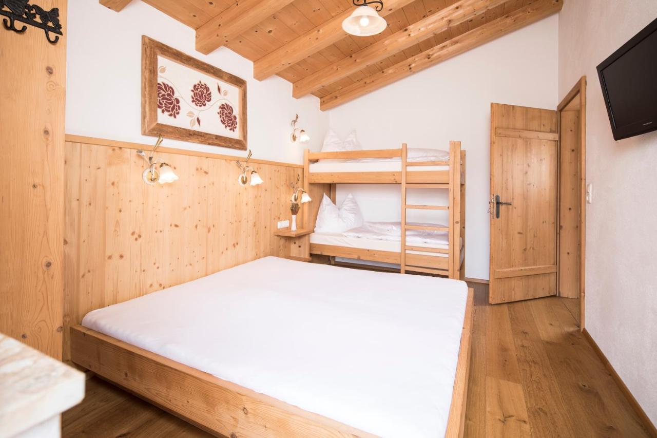Chalets Aue Hart im Zillertal Exterior photo